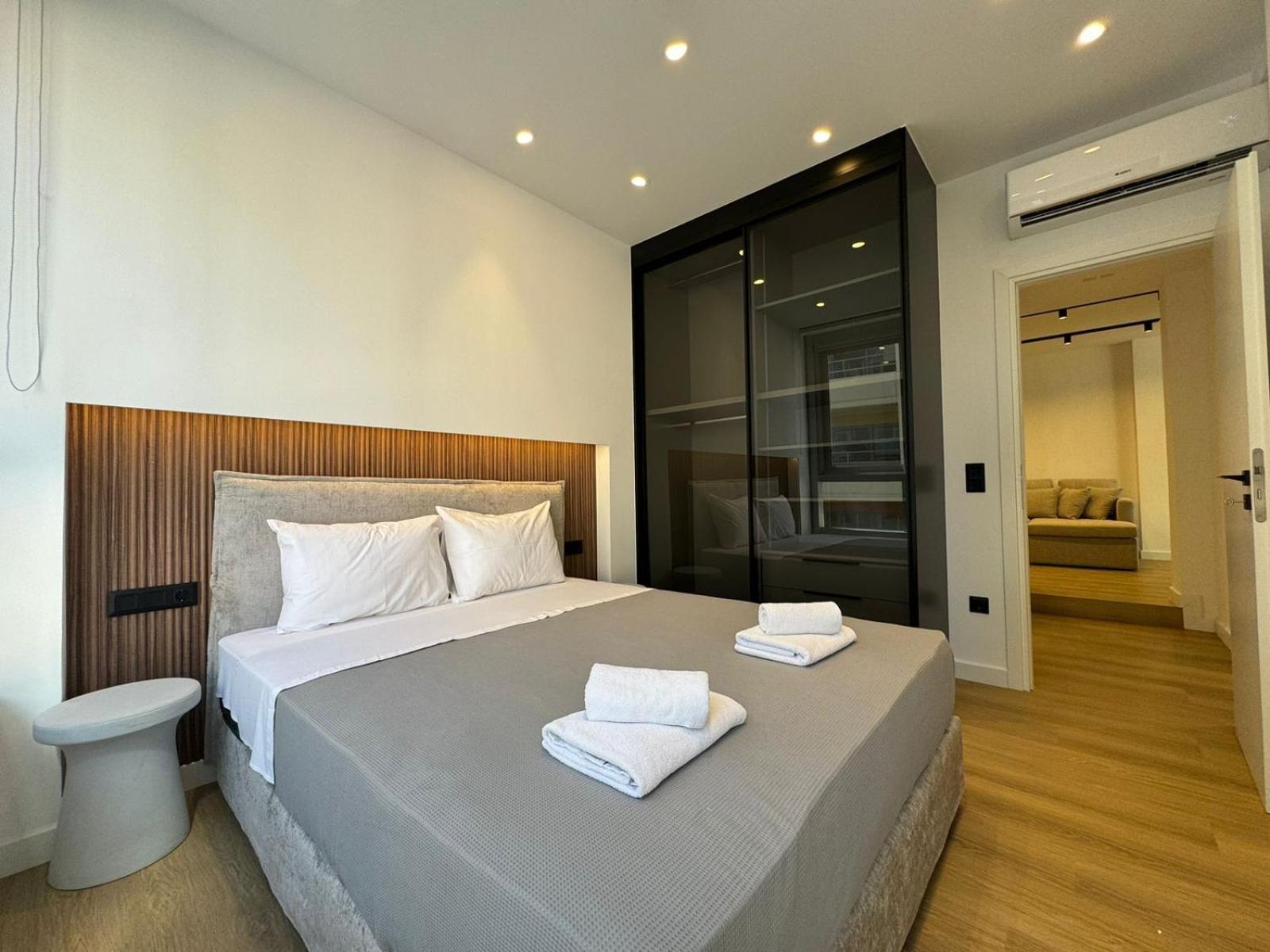 Portstay - Complex N71 Piraeus Exterior photo